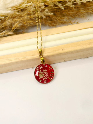 Naszyjnik „LOV U” z kwiatami – romantyczna biżuteria handmade